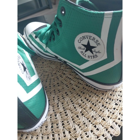 Size 9.5- Converse Chuck Taylor All Star High NBA Boston Celtics Limited main image 8